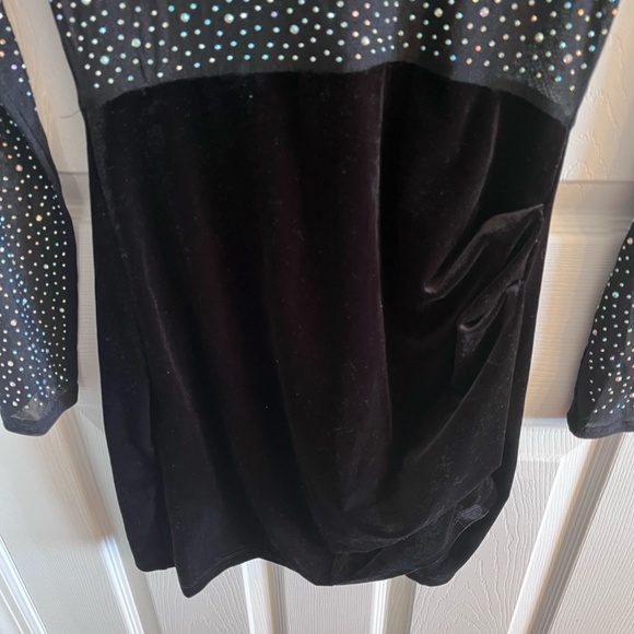 Windsor Black Mesh and Velvet Rhinestone Sparkle Size Large dress like new - Picture 4 of 9